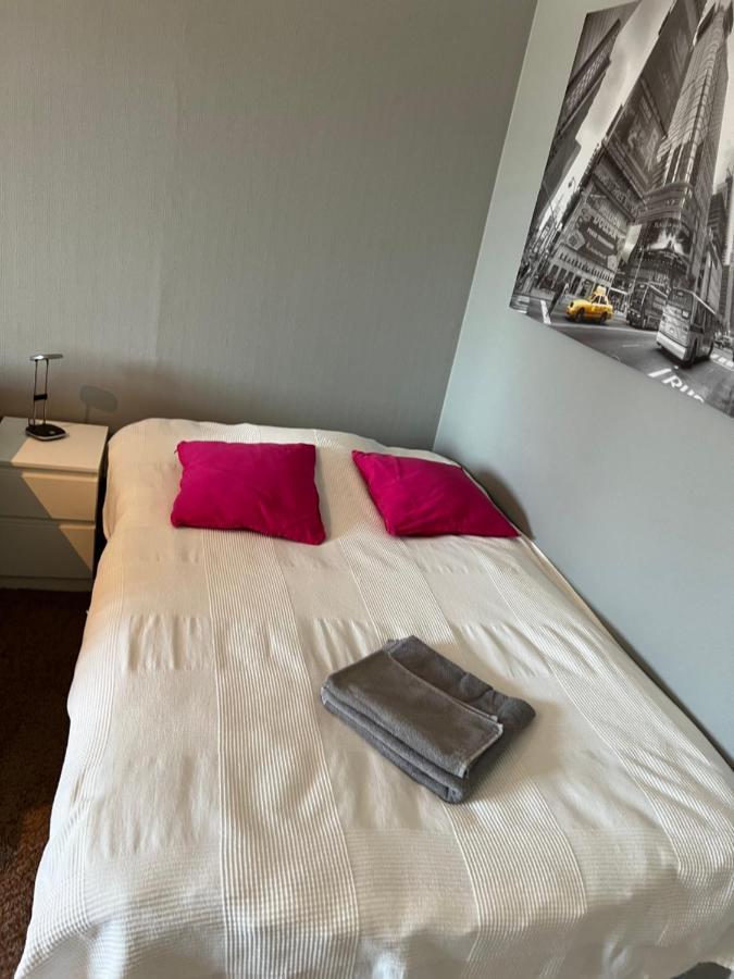 Kemi City L Near Snowcastle, 2 Rooms, Kitchen, Glazed Balcony, Free Parking On Street 外观 照片